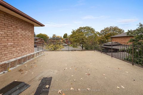 Photo 35 at 11 Goa Court, Alderwood, Toronto