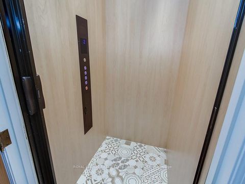 Photo 13 at 441 Oriole Parkway, Eglinton, Toronto