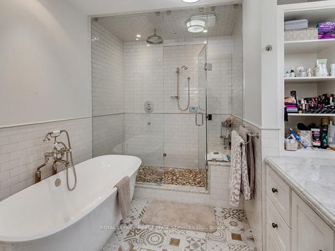 Photo 31 at 441 Oriole Parkway, Eglinton, Toronto