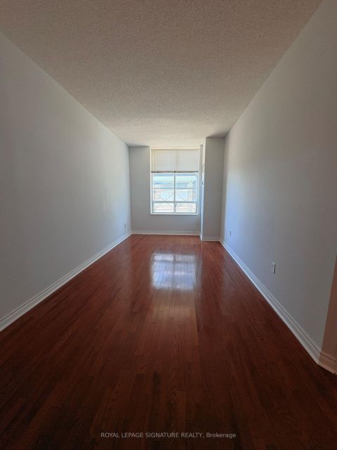 Photo 13 at LL70 - 123 Omni Drive, Bendale, Toronto