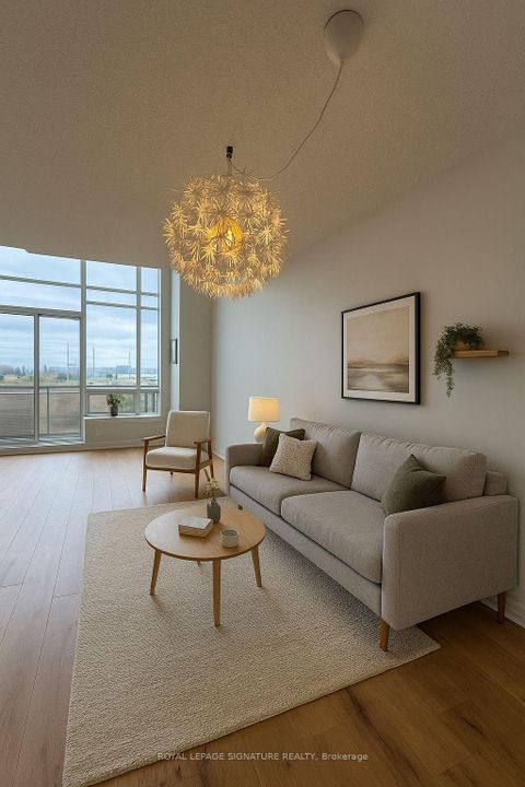 Photo 3 at 812 - 1720 Eglinton Avenue E, Victoria Village, Toronto