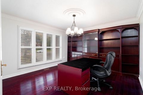 Photo 9 at 35 Dennis Drive, King City, King