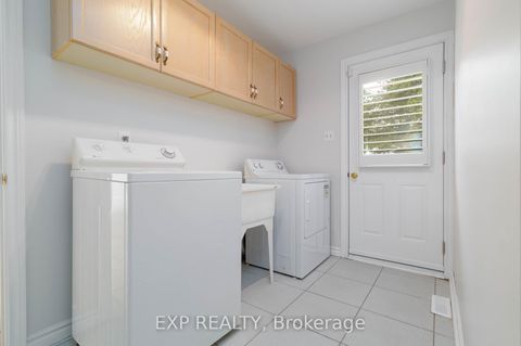 Photo 14 at 35 Dennis Drive, King City, King