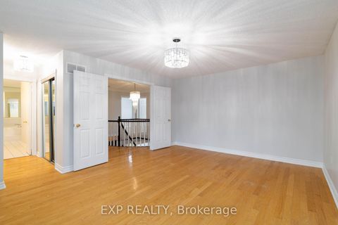 Photo 17 at 35 Dennis Drive, King City, King