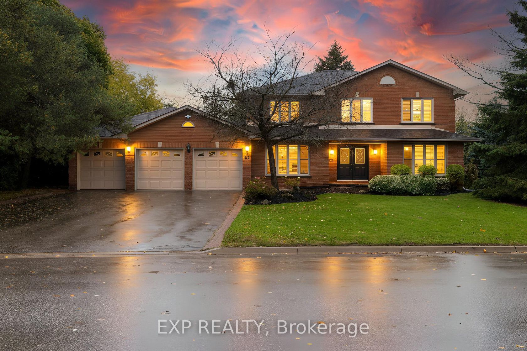 35 Dennis Drive, King City, King 