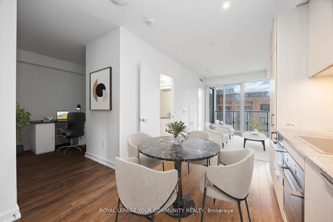 Photo 13 at 320 - 158 Front Street E, Moss Park, Toronto