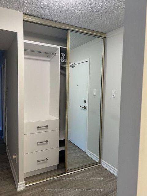 Photo 6 at 311 - 40 Baif Boulevard, North Richvale, Richmond Hill