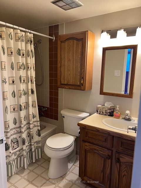 Photo 11 at 311 - 40 Baif Boulevard, North Richvale, Richmond Hill