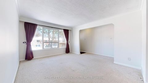 Photo 1 at 424 Bonita Crescent, Crosby, Richmond Hill