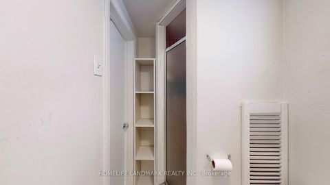 Photo 33 at 424 Bonita Crescent, Crosby, Richmond Hill