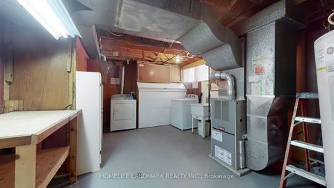 Photo 34 at 424 Bonita Crescent, Crosby, Richmond Hill