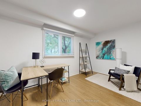 Photo 19 at 77 Tecumseth Street, Niagara, Toronto