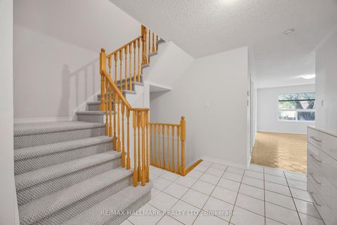 Photo 4 at 10 Ferris Street, Langstaff, Richmond Hill