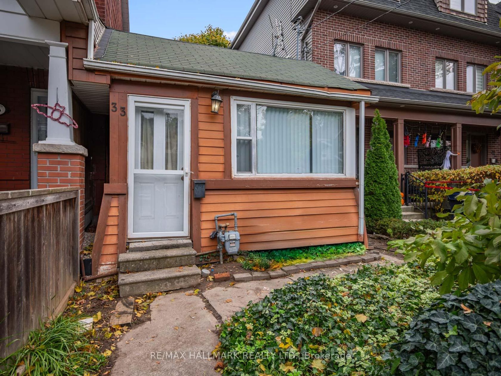33 Earl Grey Road, Jones, Toronto 