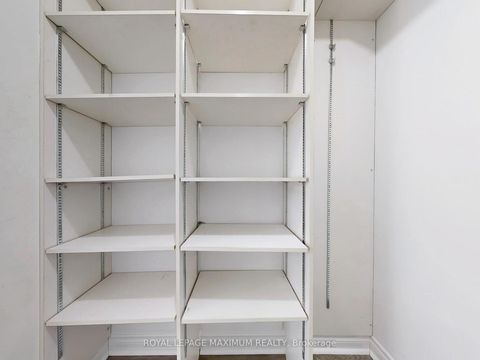 Photo 37 at 22 A Waltham Crescent, Doncrest, Richmond Hill