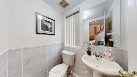 Photo 20 at 1 Platinum Drive, Amesbury, Toronto