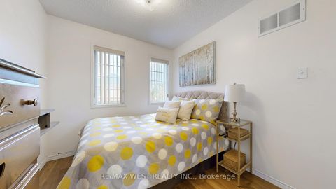 Photo 31 at 1 Platinum Drive, Amesbury, Toronto