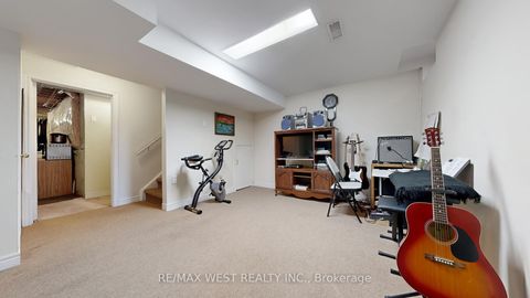 Photo 41 at 1 Platinum Drive, Amesbury, Toronto