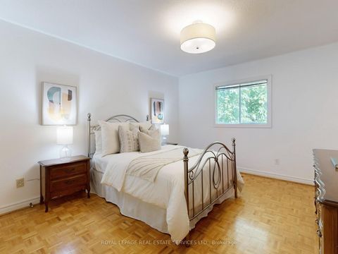 Photo 21 at 258 Westmount Boulevard, Beverley Glen, Vaughan