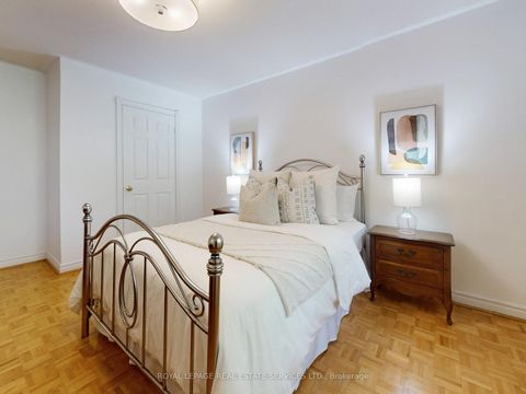 Photo 22 at 258 Westmount Boulevard, Beverley Glen, Vaughan