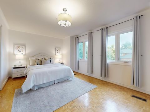 Photo 25 at 258 Westmount Boulevard, Beverley Glen, Vaughan