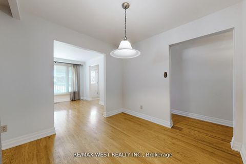 Photo 11 at 304 Concord Avenue, Junction, Toronto