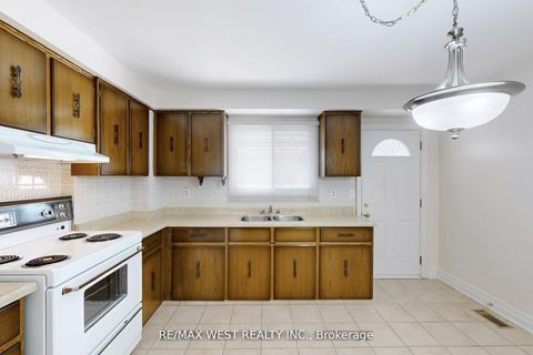 Photo 15 at 304 Concord Avenue, Junction, Toronto