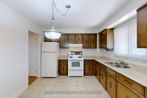 Photo 16 at 304 Concord Avenue, Junction, Toronto