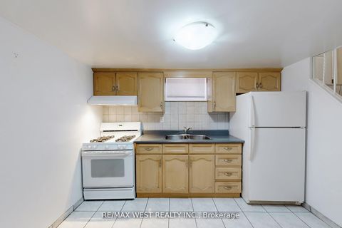 Photo 39 at 304 Concord Avenue, Junction, Toronto