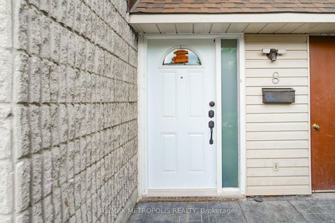 Photo 4 at 8 - 75 Blackwell Avenue, Malvern, Toronto