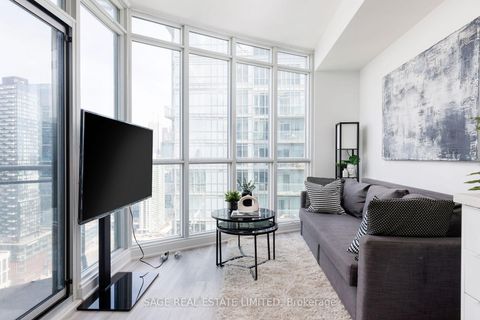 Photo 5 at 4102 - 21 Iceboat Terrace, Waterfront Communities C1, Toronto