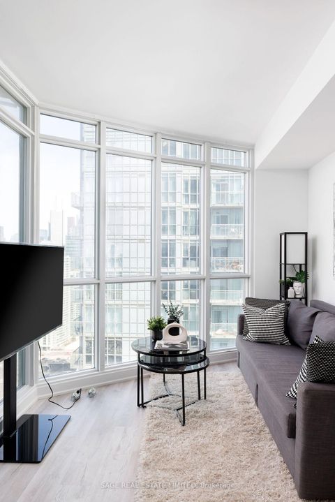 Photo 6 at 4102 - 21 Iceboat Terrace, Waterfront Communities C1, Toronto