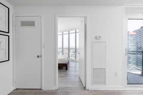 Photo 14 at 4102 - 21 Iceboat Terrace, Waterfront Communities C1, Toronto