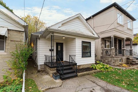 Photo 22 at 203 Virginia Avenue, Lumsden, Toronto