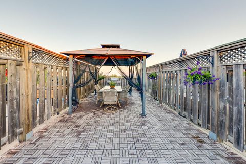 Photo 15 at 116 - 1001 Roselawn Avenue, Belgravia, Toronto