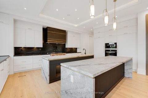 Photo 33 at 3 Idleswift Drive, Uplands, Vaughan