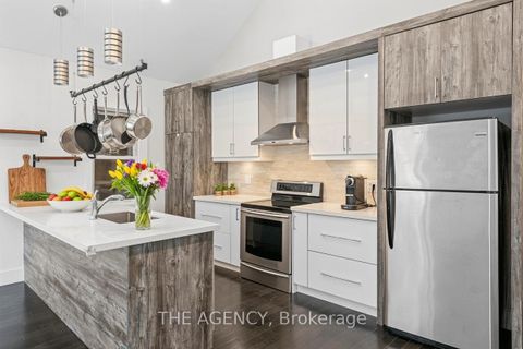 Photo 5 at 26 Gatwick Avenue, Lumsden, Toronto