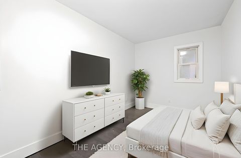 Photo 8 at 26 Gatwick Avenue, Lumsden, Toronto