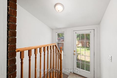 Photo 11 at 26 Gatwick Avenue, Lumsden, Toronto