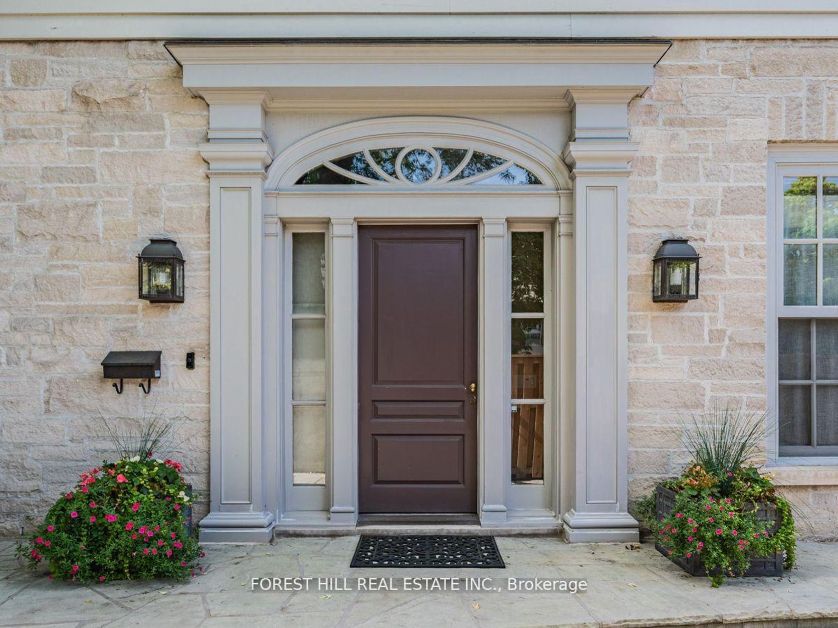 1 Burton Road, Forest Hill South, Toronto 