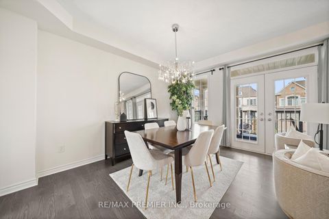 Photo 5 at 30 Bannockburn Drive, Vellore Village, Vaughan