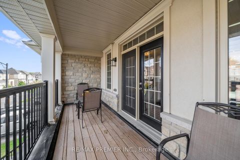 Photo 17 at 30 Bannockburn Drive, Vellore Village, Vaughan
