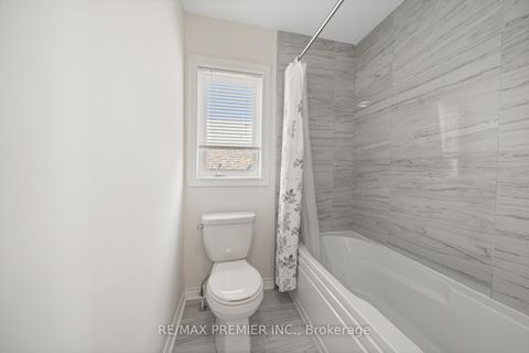 Photo 26 at 30 Bannockburn Drive, Vellore Village, Vaughan