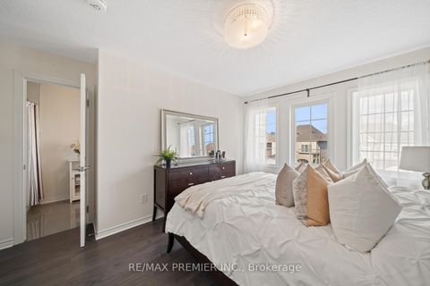 Photo 30 at 30 Bannockburn Drive, Vellore Village, Vaughan