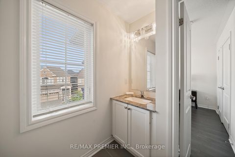 Photo 31 at 30 Bannockburn Drive, Vellore Village, Vaughan