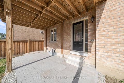 Photo 41 at 30 Bannockburn Drive, Vellore Village, Vaughan
