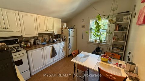 Photo 2 at 116 Fifth Street, New Toronto, Toronto