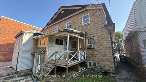 Photo 9 at 116 Fifth Street, New Toronto, Toronto