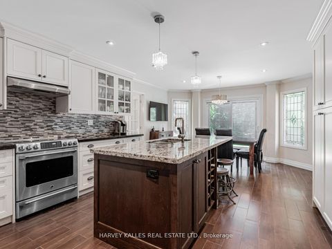 Photo 14 at 85 Franmore Circle, Yorkhill, Vaughan