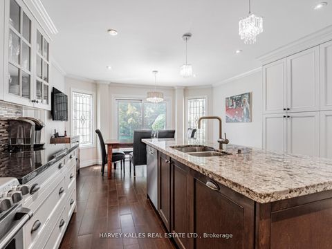 Photo 16 at 85 Franmore Circle, Yorkhill, Vaughan